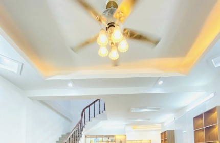 Làm sao để tiết kiệm 500 triệu khi mua nhà riêng phố Khương Trung, Thanh Xuân - VIP và rẻ nhất